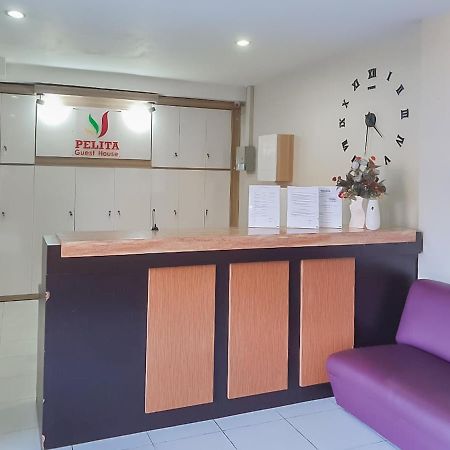 Reddoorz Plus At Pelita Guest House Balikpapan Exterior photo